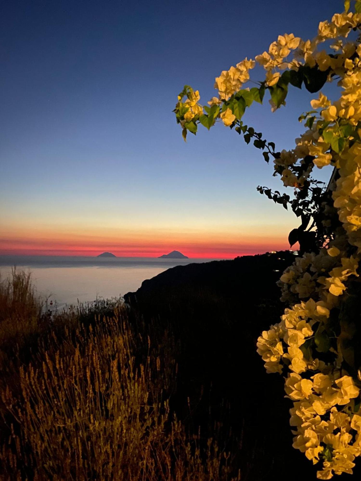Country Houses Monte Delle Cristule Lipari  Bagian luar foto